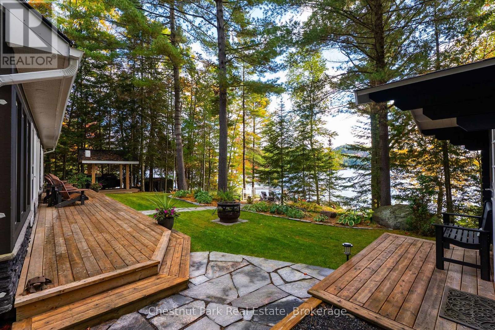 1095 BAYVIEW AVENUE - Image 29