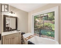 1095 Bayview Avenue, Lake Of Bays, ON P0B1A0 Photo 18