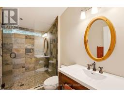 1095 Bayview Avenue, Lake Of Bays, ON P0B1A0 Photo 21