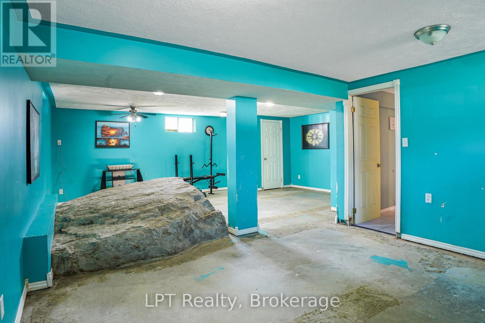 629 JOHN STREET - Image 34