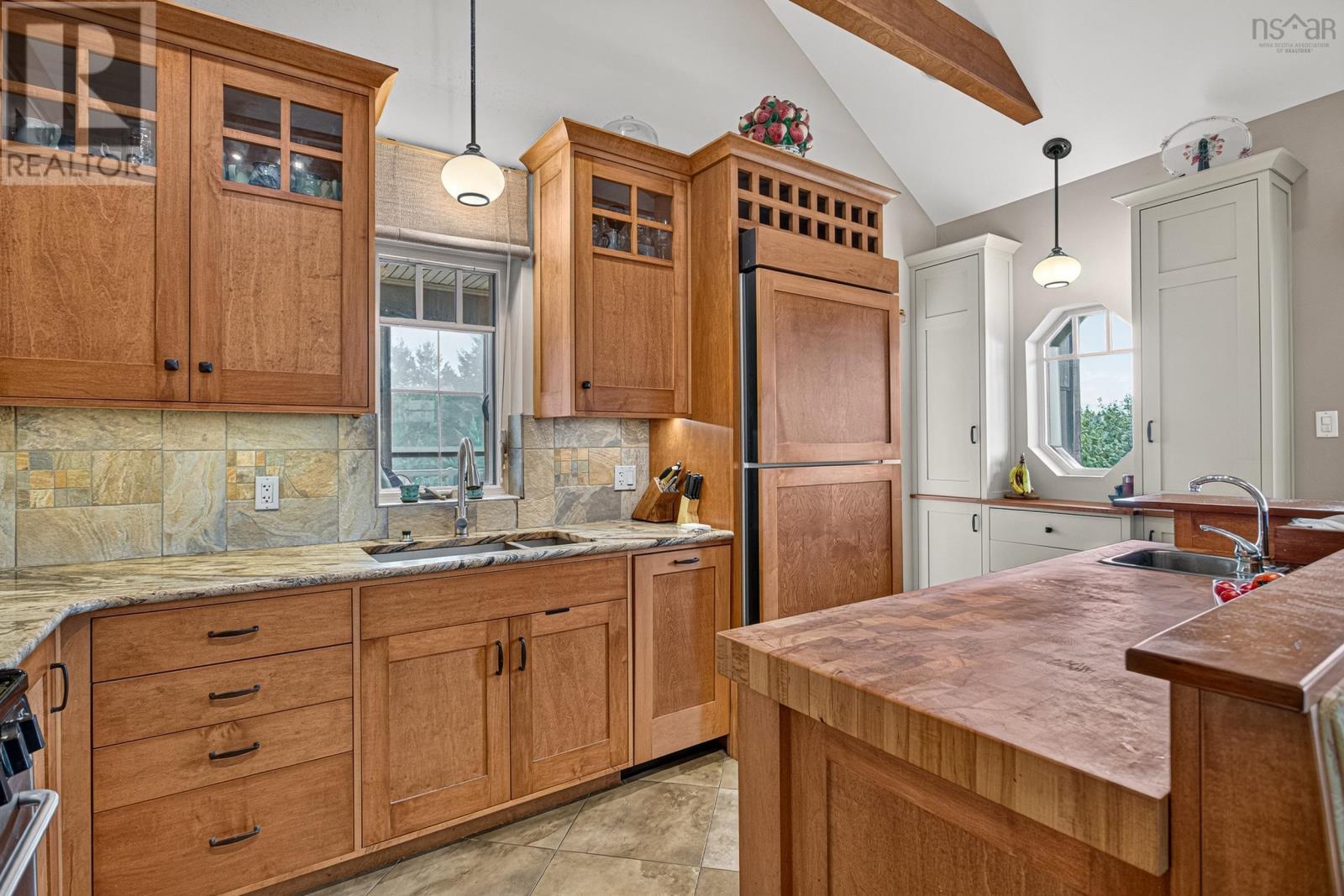 Property 15 of 51 of 440 Westwood Boulevard