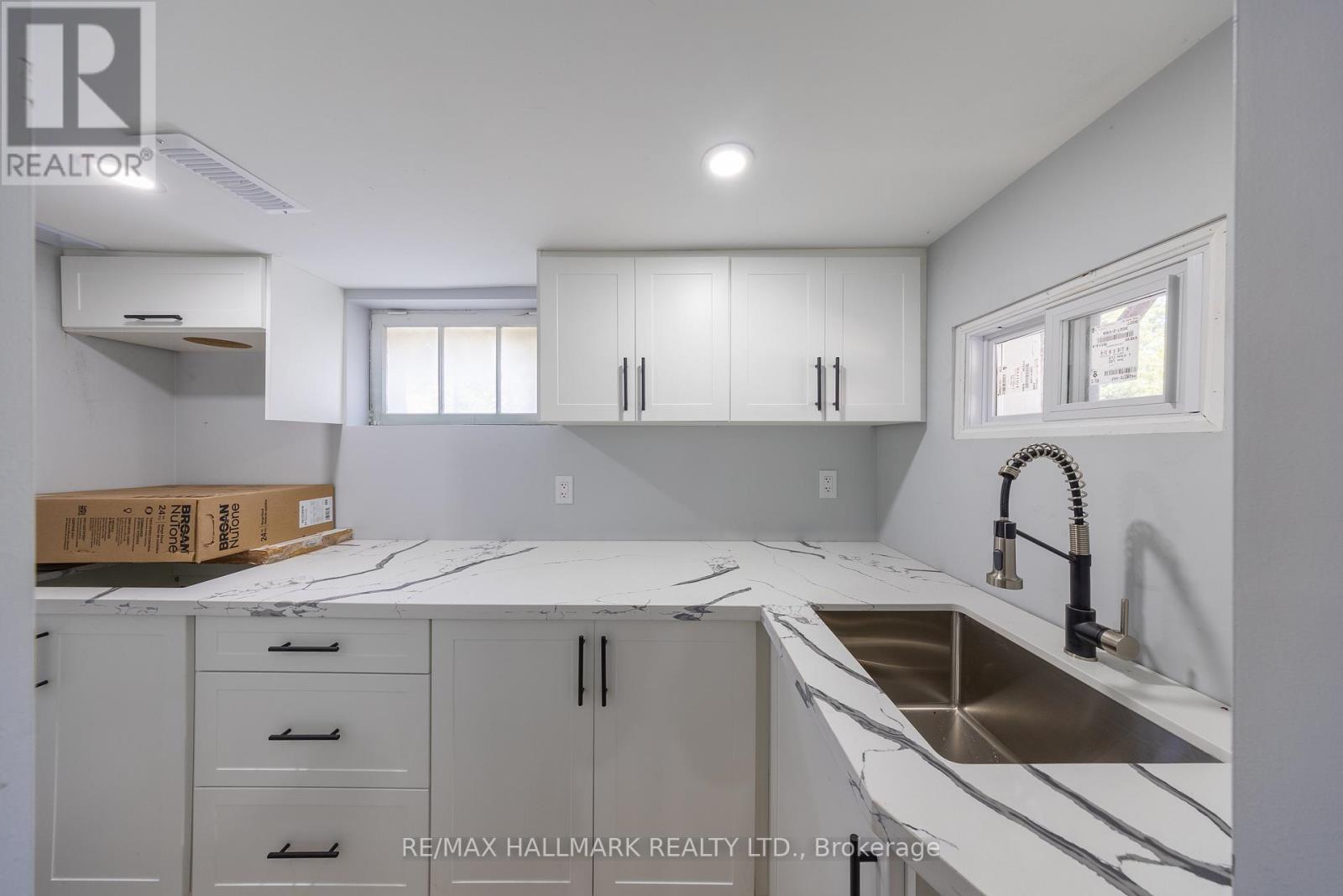 559 Ritson Road South, Oshawa, ON photo 26