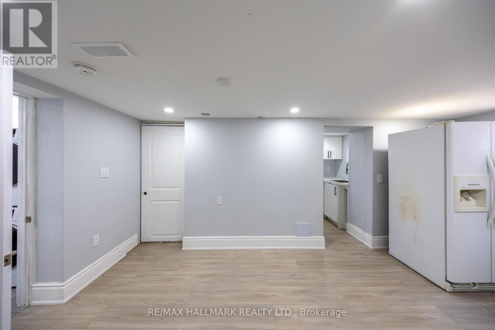 559 Ritson Road South, Oshawa, ON photo 30