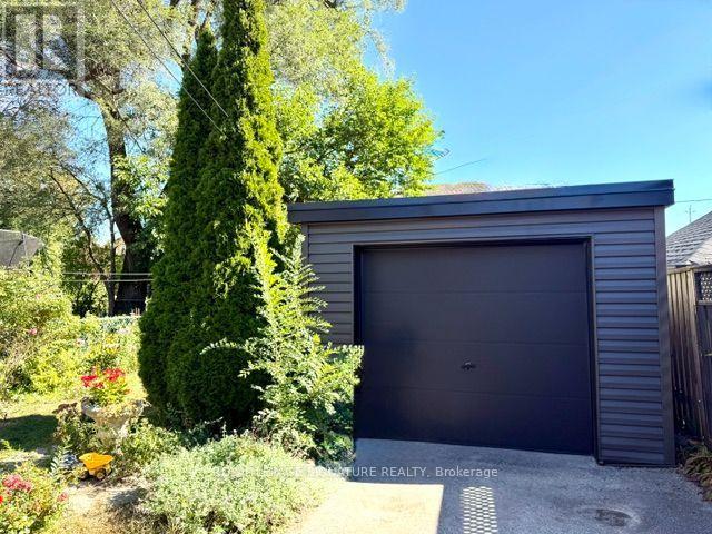 293 GLEBEMOUNT AVENUE - 25
