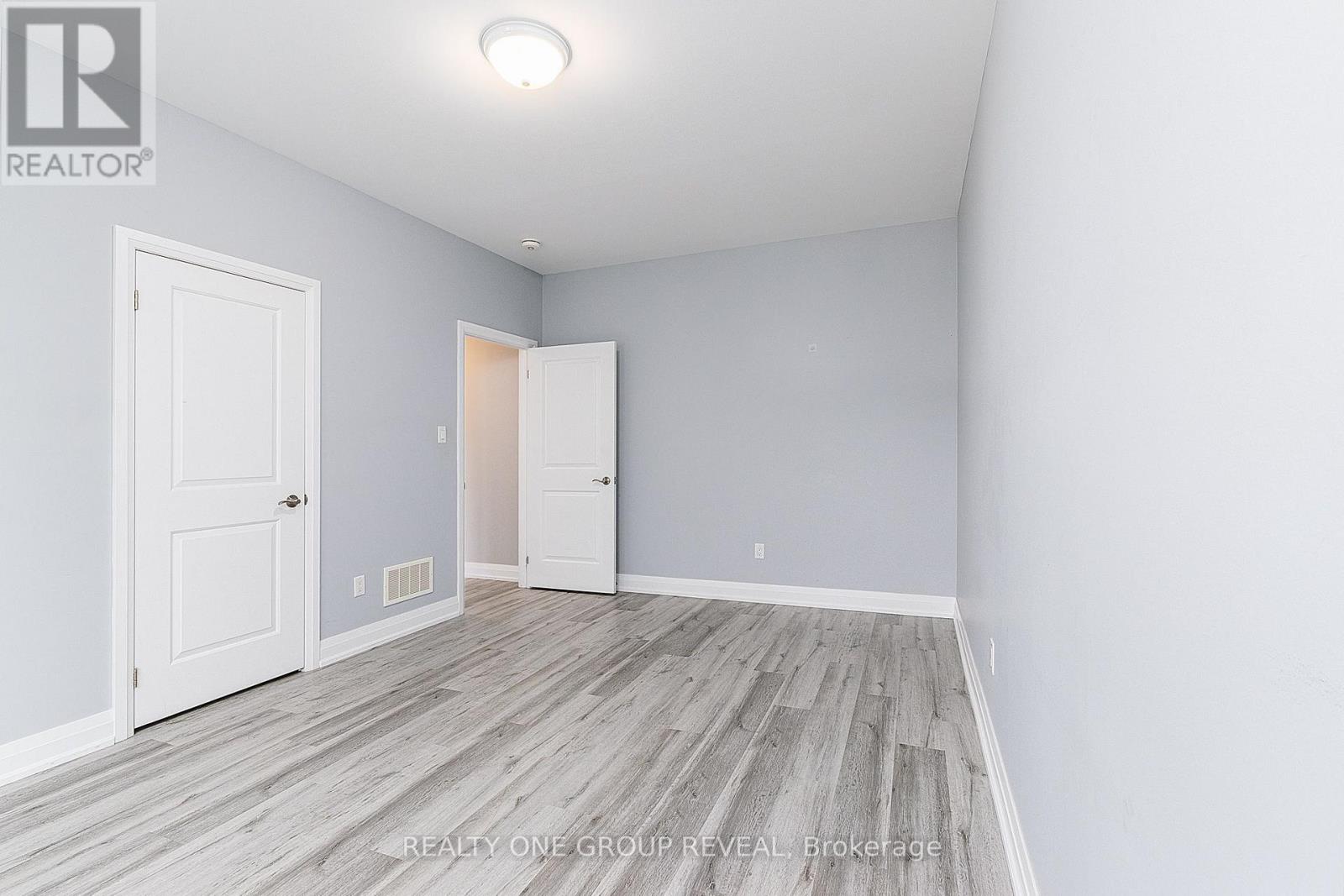 2- 96 Cromwell Avenue, Oshawa, ON photo 18