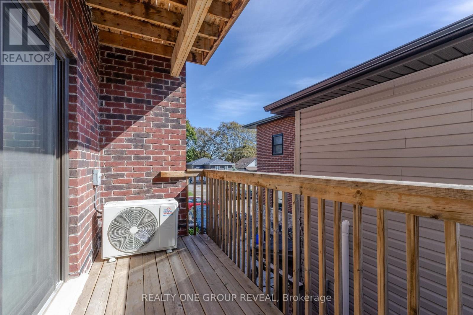 2- 96 Cromwell Avenue, Oshawa, ON photo 21