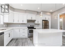 2 - 96 Cromwell Avenue, Oshawa, ON L1J4T6 Photo 9
