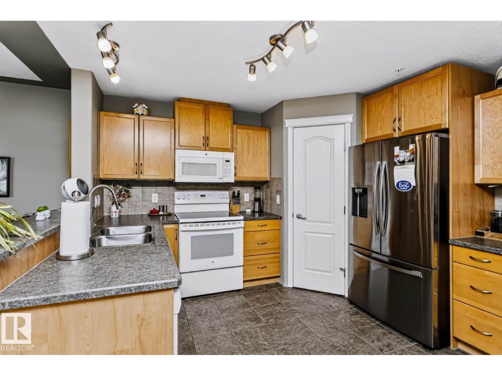 #419 – 261 Youville Drive NW, Tawa — photo 13 of 30: Property photo
