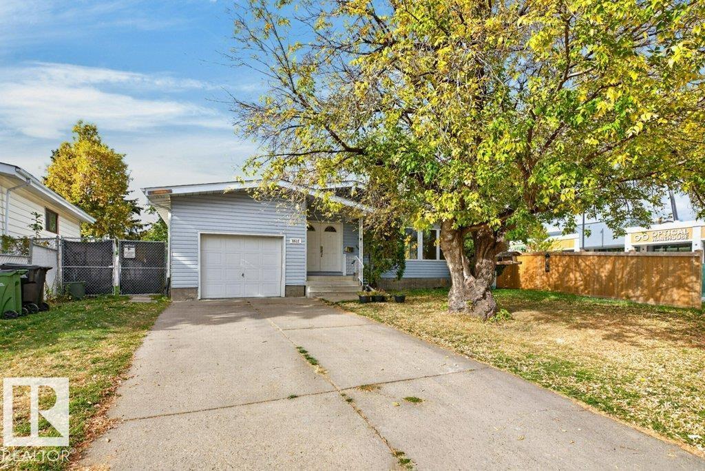 8612 175 ST NW - 3
