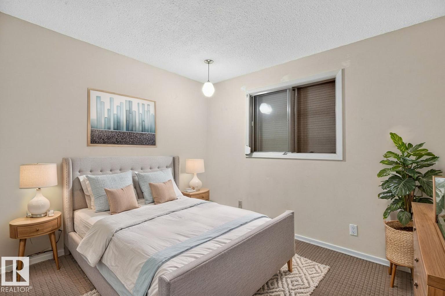 8612 175 ST NW - 28