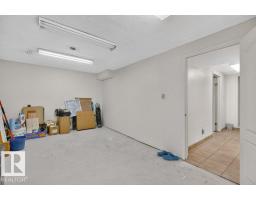 8612 175 St Nw, Edmonton, AB T5T0N8 Photo 46