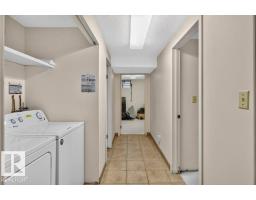 8612 175 St Nw, Edmonton, AB T5T0N8 Photo 48