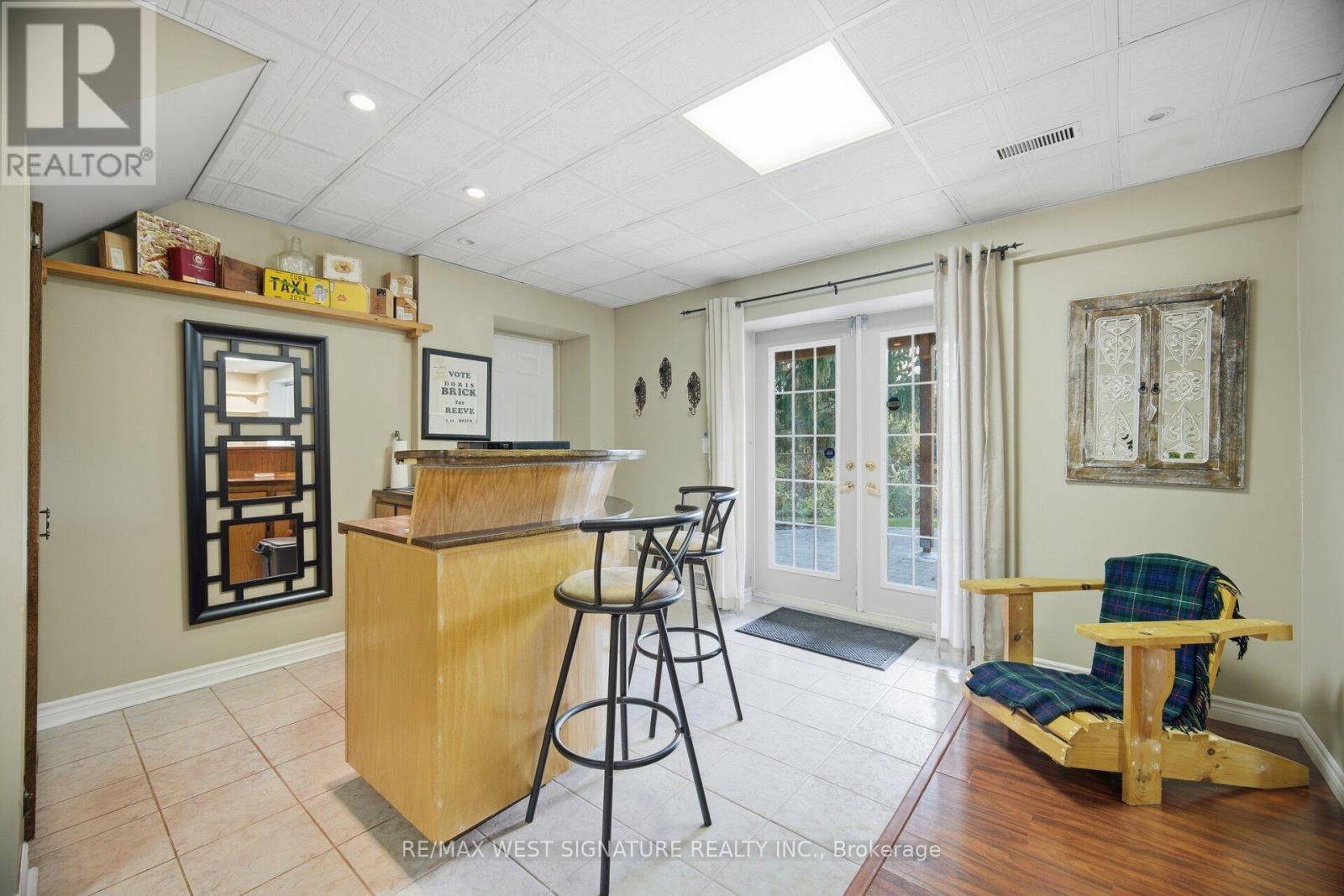 445 MAIN STREET - Image 24