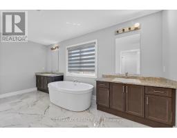 10 Hitching Post Road, Georgina, ON L4P2E7 Photo 25