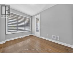 Bedroom 2 - 10 Hitching Post Road, Georgina, ON L4P2E7 Photo 9