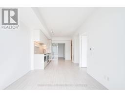 1506 - 5 Buttermill Avenue, Vaughan, ON L4K0J5 Photo 10