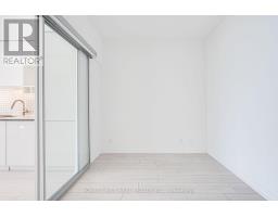 1506 - 5 Buttermill Avenue, Vaughan, ON L4K0J5 Photo 11