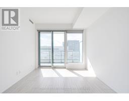 1506 - 5 Buttermill Avenue, Vaughan, ON L4K0J5 Photo 8