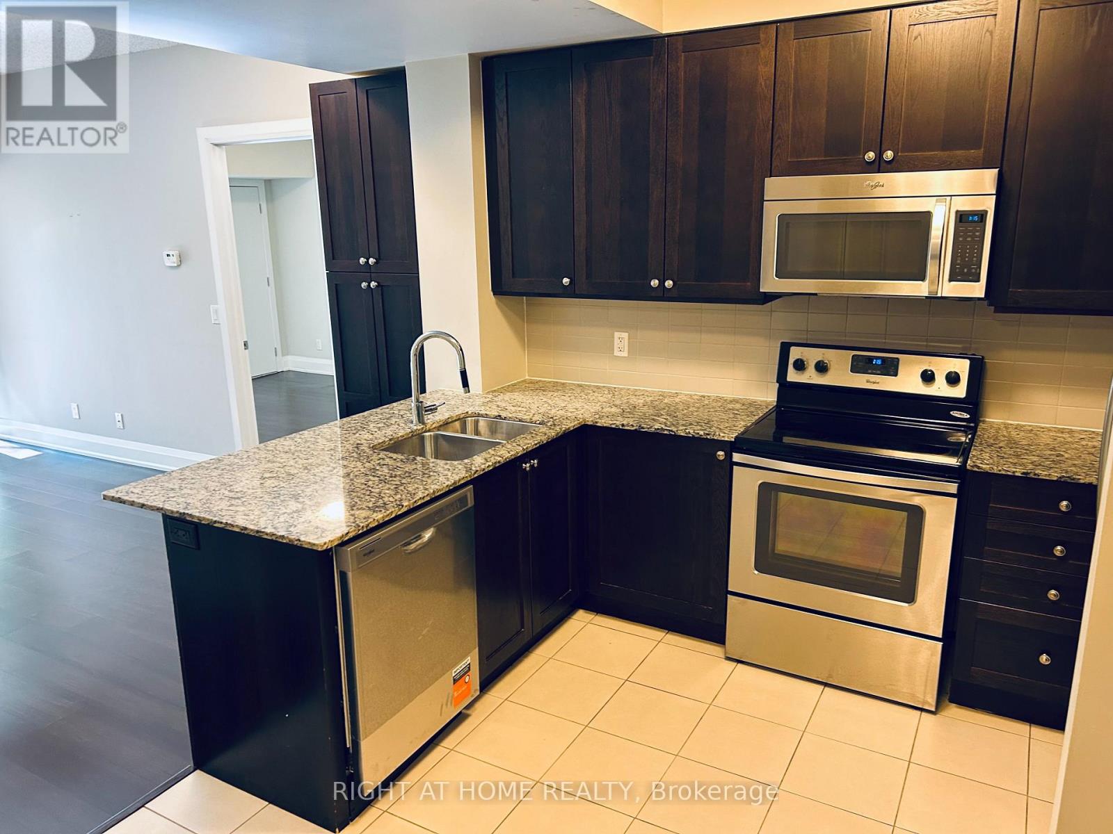 #207 8302 ISLINGTON AVENUE - 9