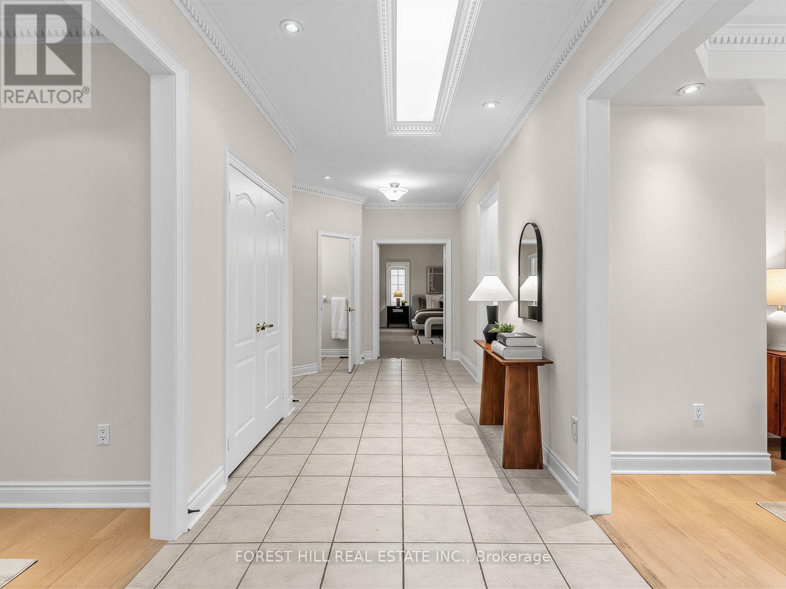 104 SANIBEL CRESCENT - Image 25