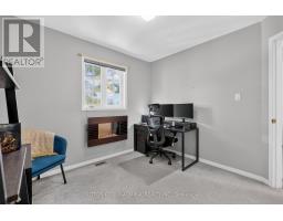 359 John West Way, Aurora, ON L4G7J7 Photo 17
