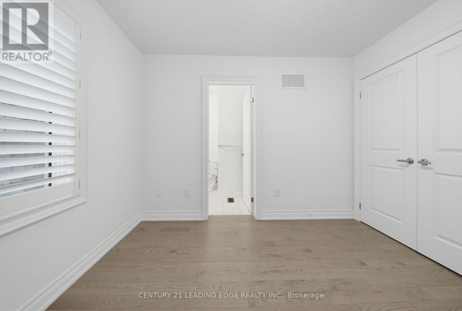 28 LIAM LANE - Image 35
