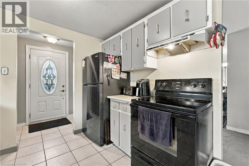 135 CEDARHILL Crescent - Image 12