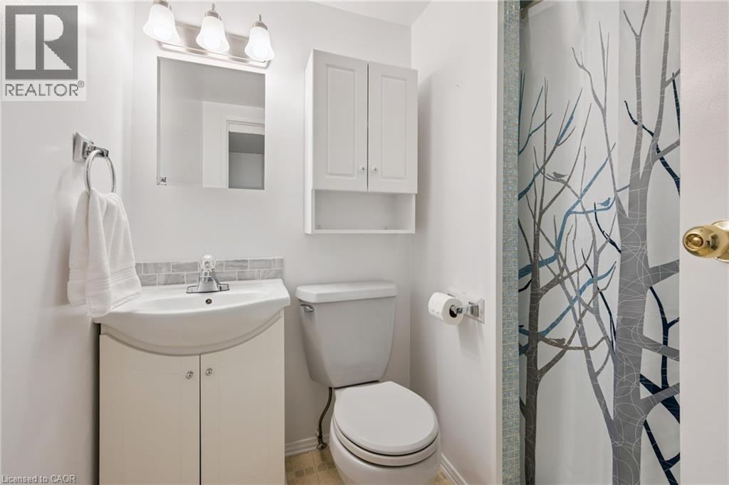 128 BRIAR KNOLL Drive - Image 33