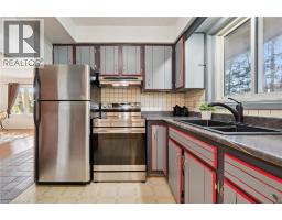 Eat in kitchen - 128 Briar Knoll Drive, Kitchener, ON N2E2B8 Photo 11