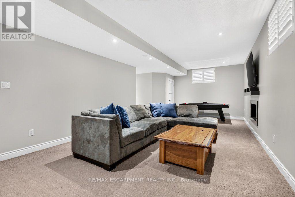 225 LAKESIDE AVENUE - 38