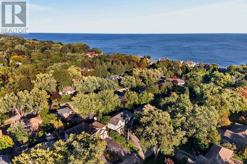 225 Lakeside Avenue, Burlington, ON photo 46