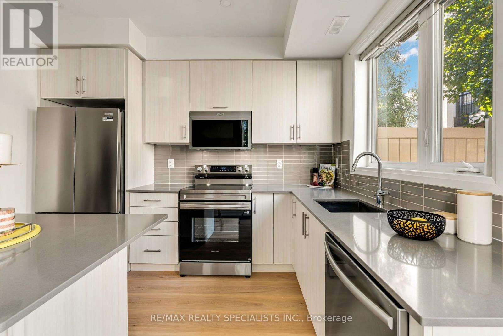 162 WILLIAM DUNCAN ROAD - 12