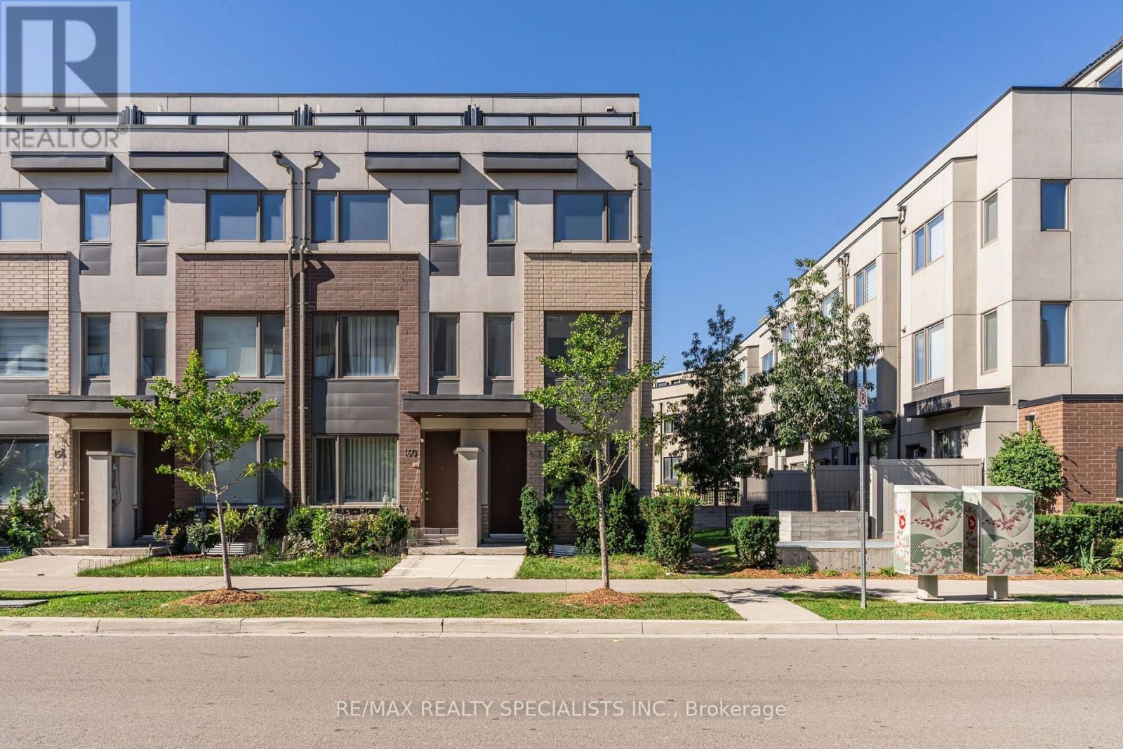 162 William Duncan Road, Toronto, ON photo 2