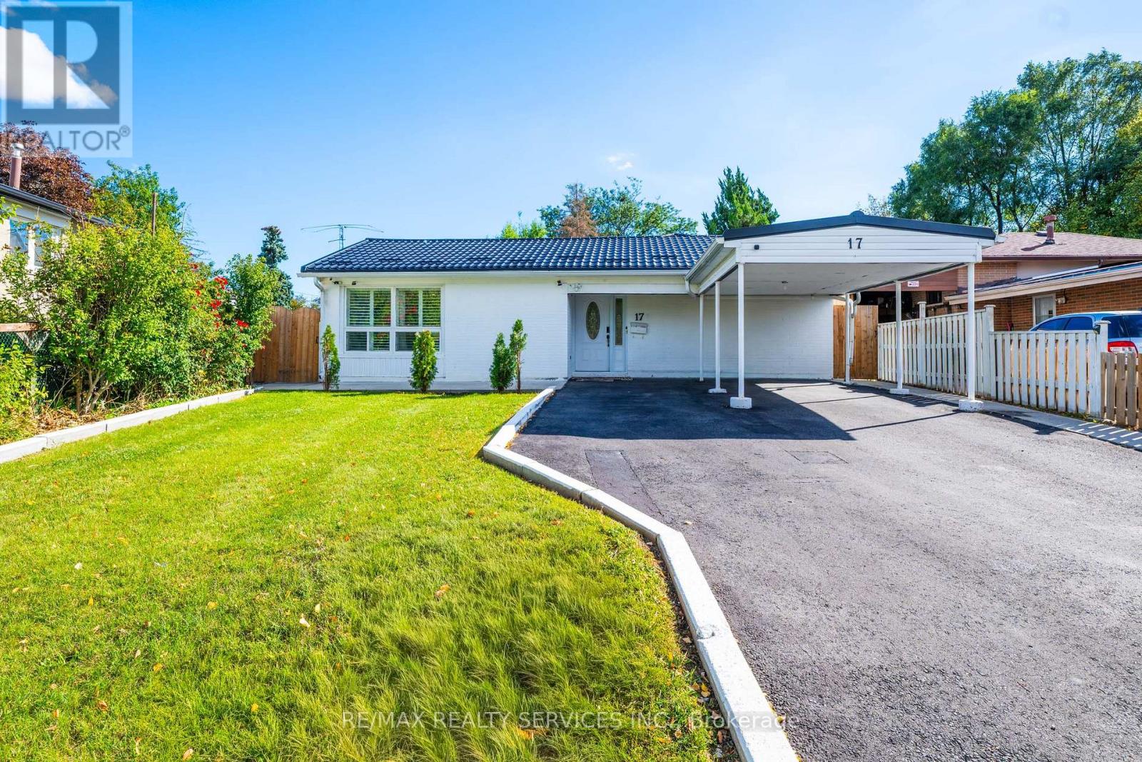17 Avening Drive, Toronto, ON photo 1