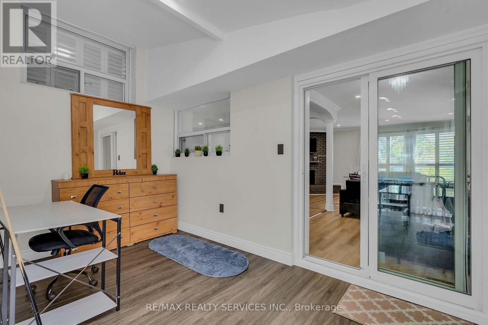 17 Avening Drive, Toronto, ON photo 15