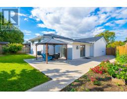 17 Avening Drive, Toronto, ON M9V1Y2 Photo 38