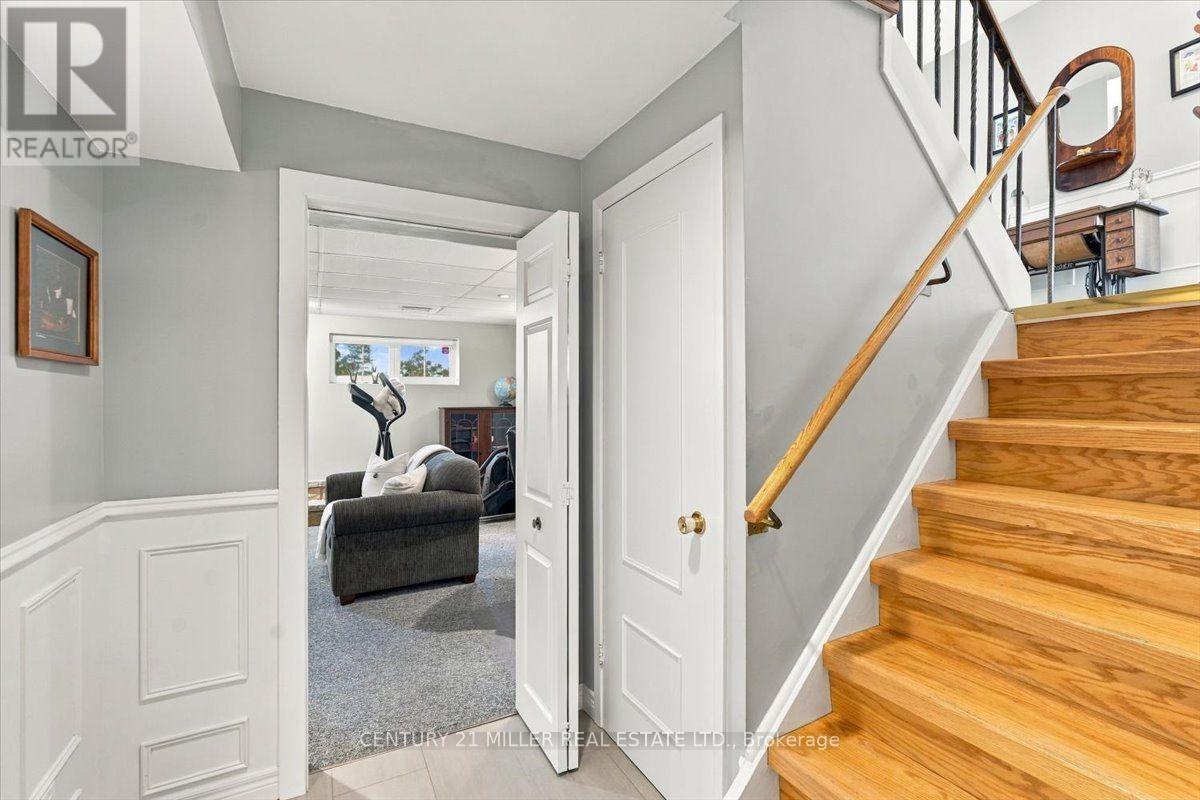 2044 CORAL CRESCENT - 25
