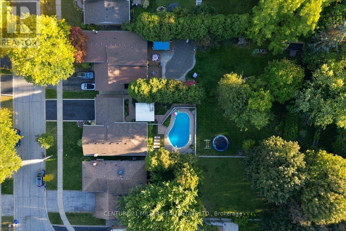 2044 CORAL CRESCENT - 42