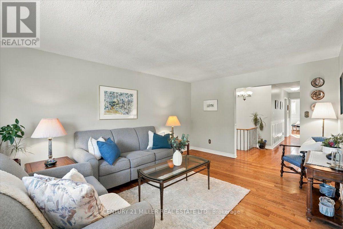 2044 CORAL CRESCENT - 9