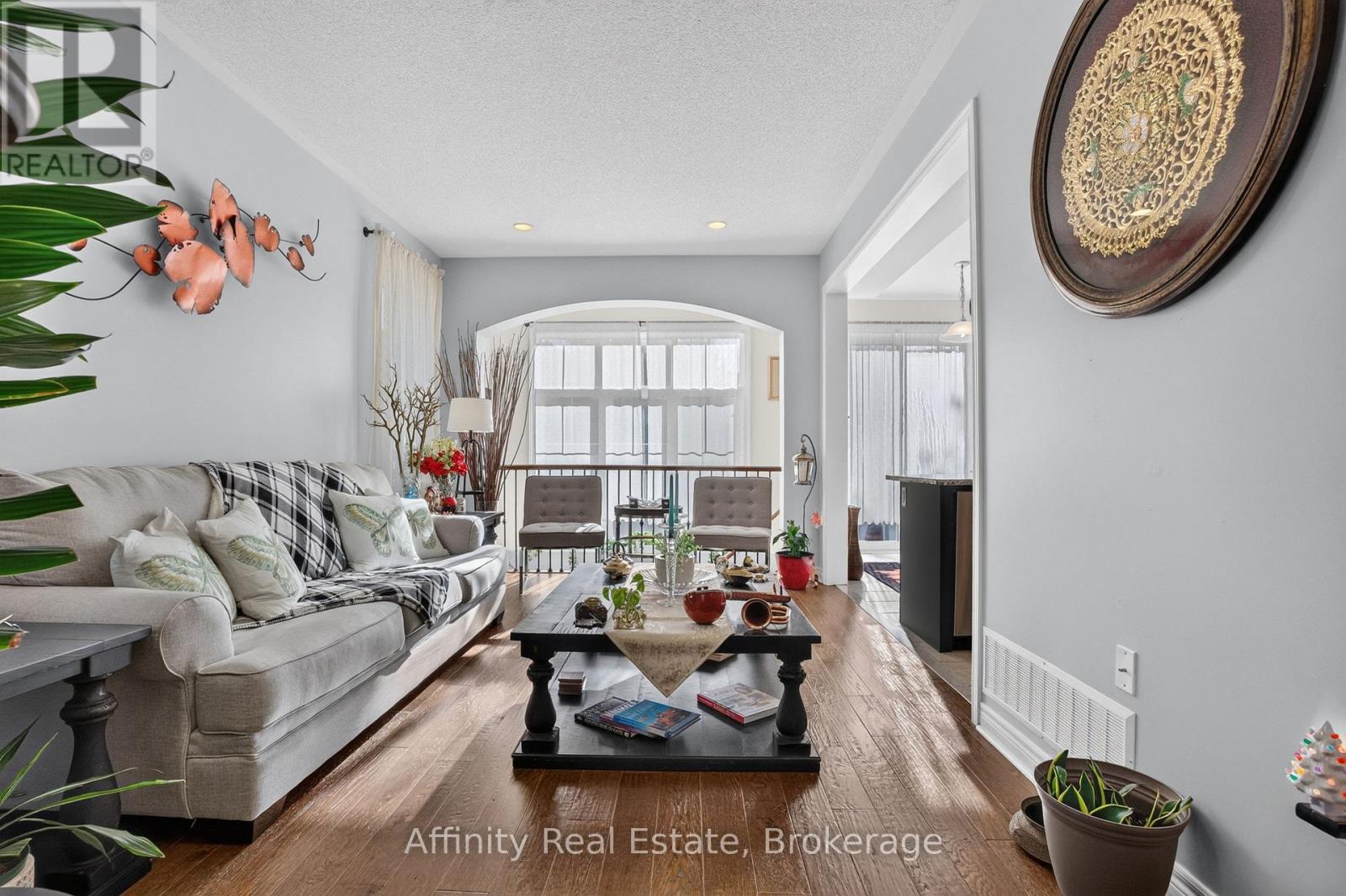 10 Maplerun Street, Caledon, ON photo 13