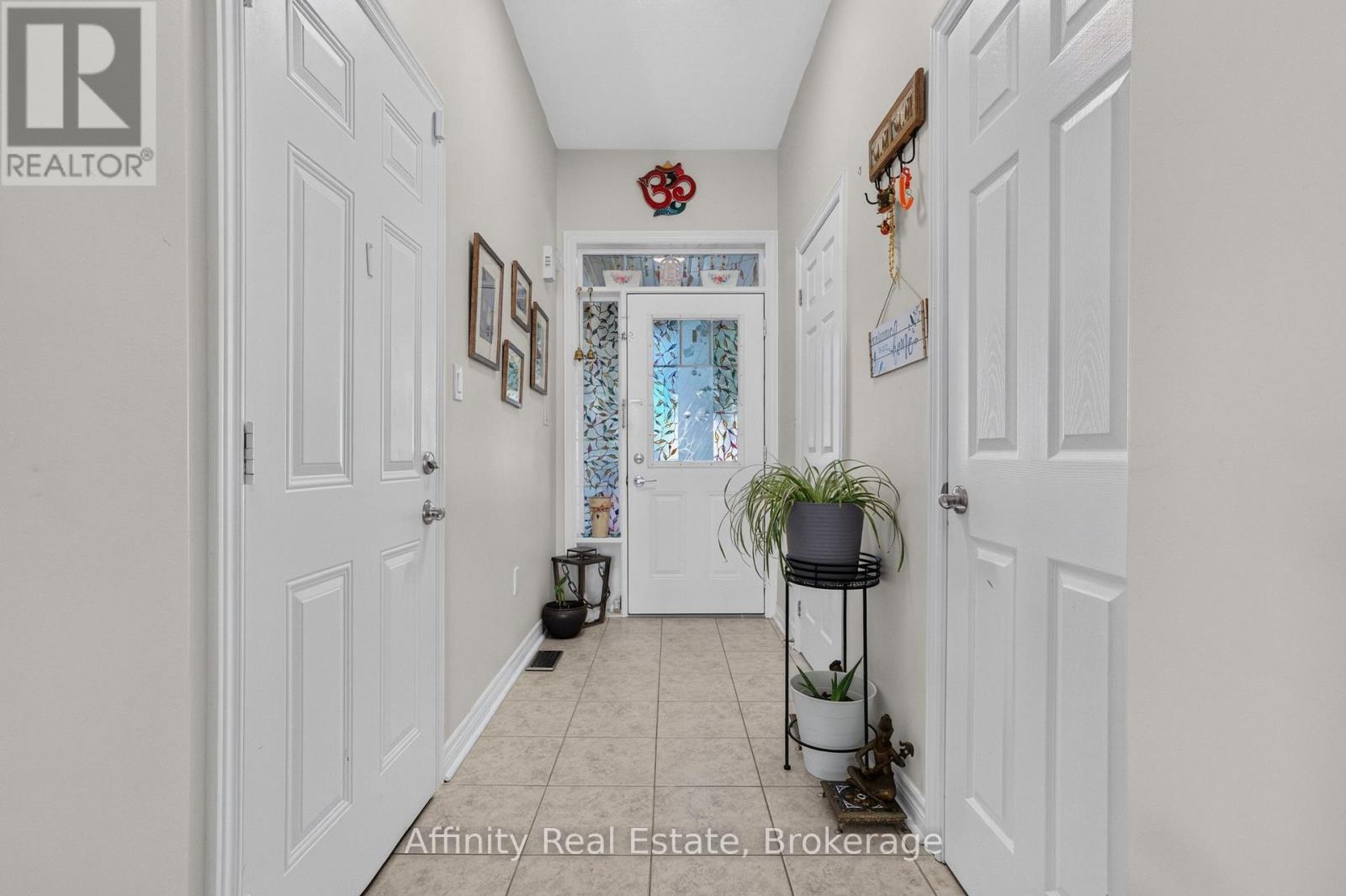 10 Maplerun Street, Caledon, ON photo 8