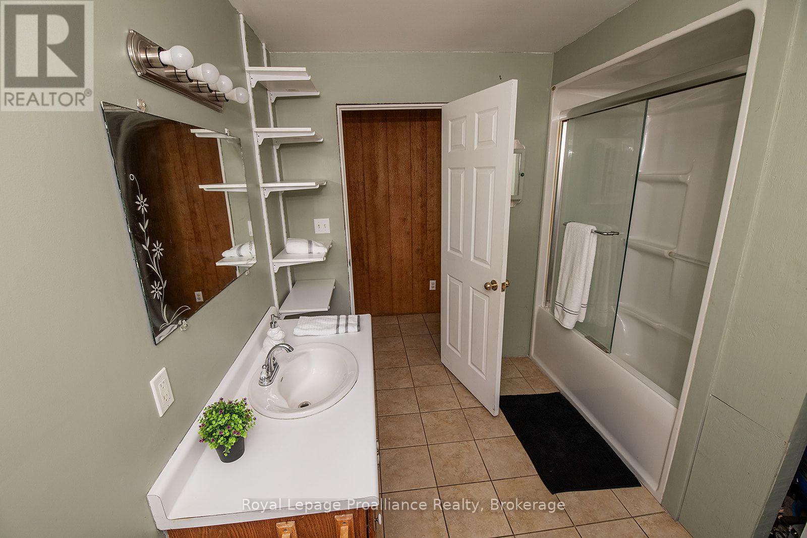 2840 Rapids Road — photo 12