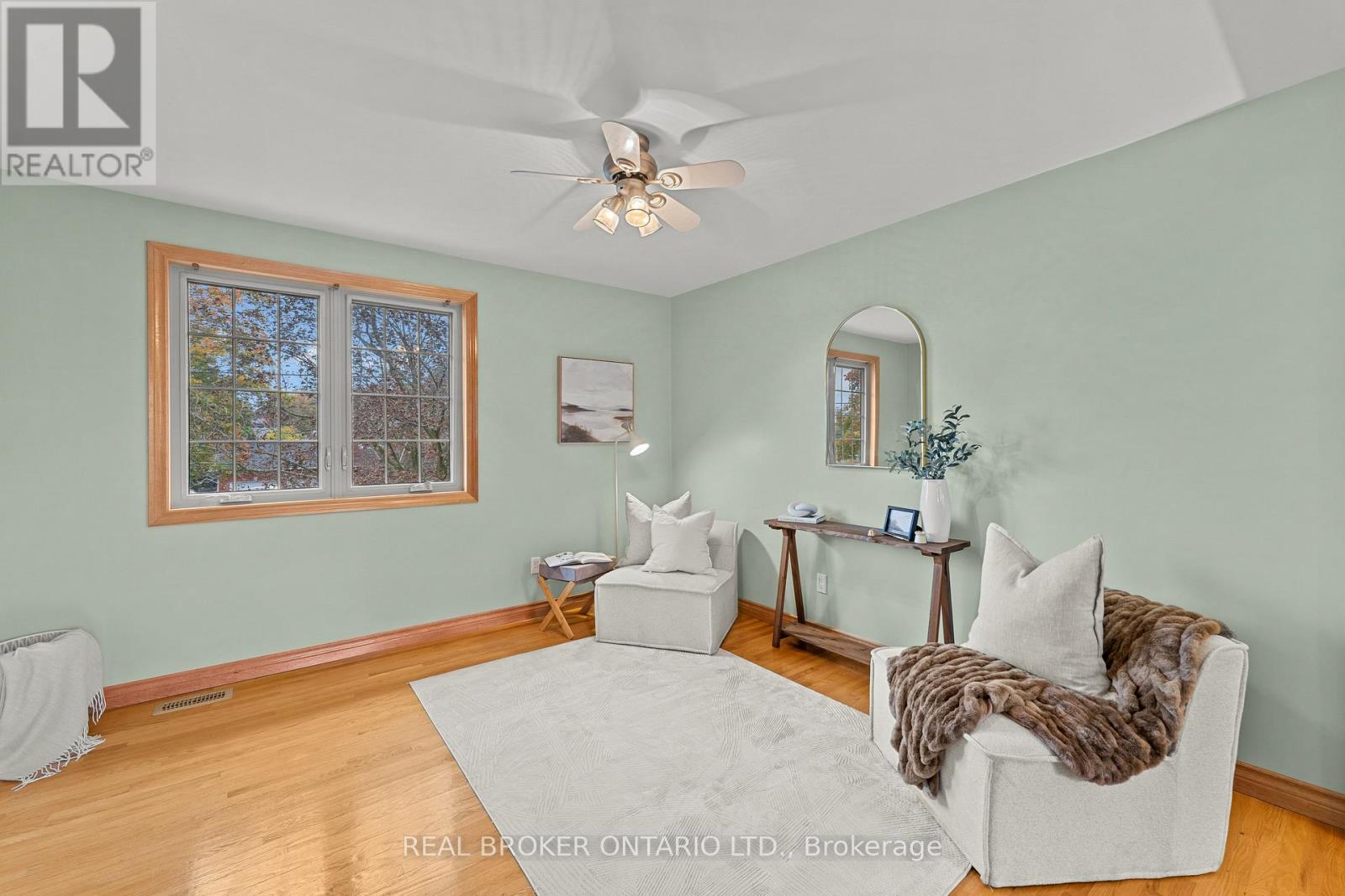 804 PINEWOOD DRIVE - 34