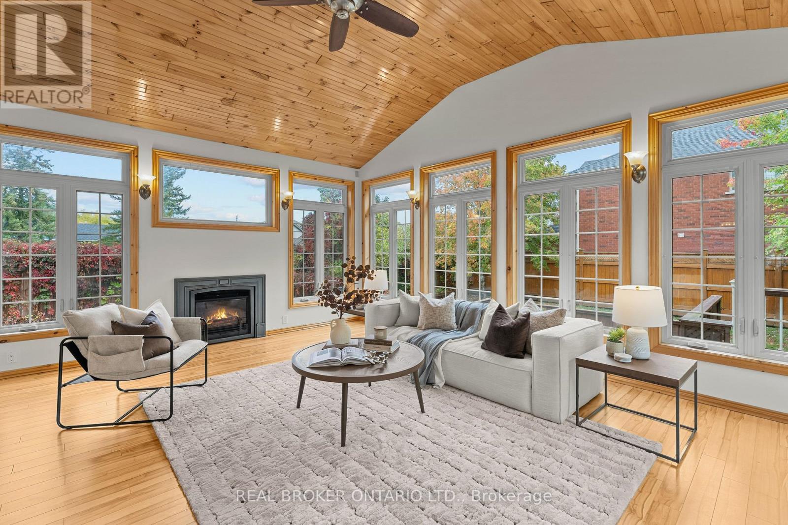 804 PINEWOOD DRIVE - 8