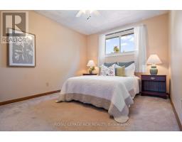 137 White Pine Crescent, Waterloo, ON N2V1B3 Photo 15