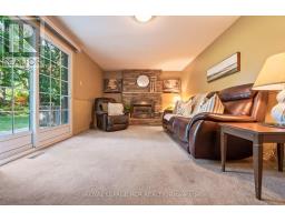 137 White Pine Crescent, Waterloo, ON N2V1B3 Photo 21