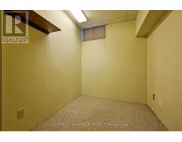 137 White Pine Crescent, Waterloo, ON N2V1B3 Photo 27