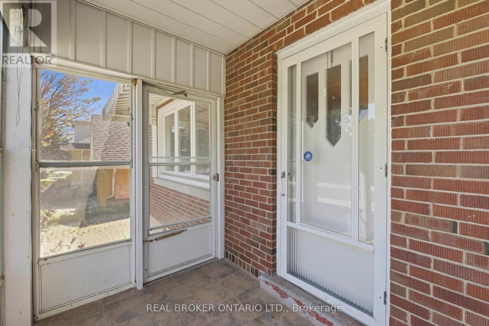 363 LAWRENCE AVENUE - 5