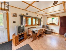 131 Feeney Road, photo 3
