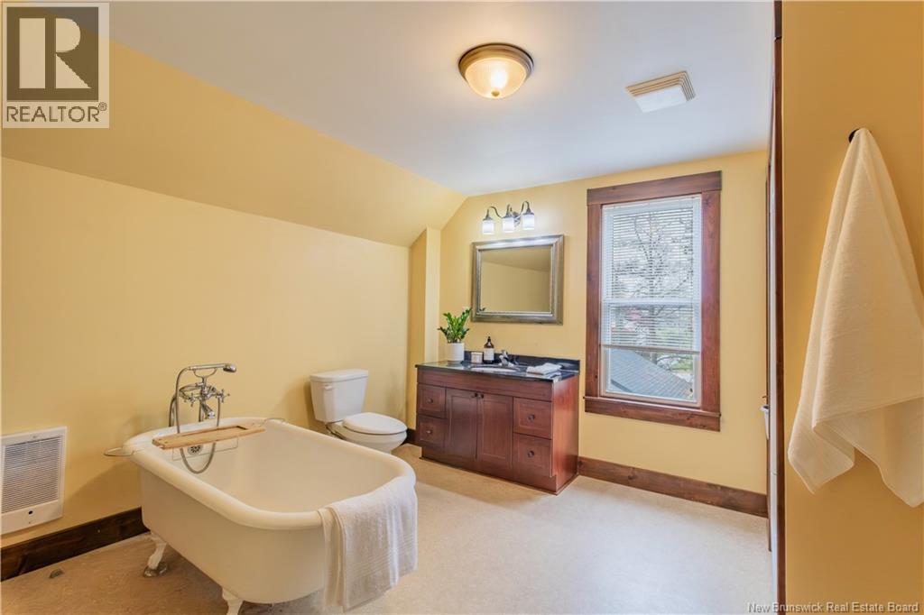 1137 Main Street - 28